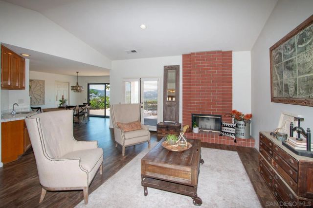 1115 Inspiration Lane, Escondido, CA 92025