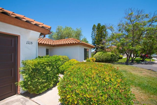 1115 Inspiration Lane, Escondido, CA 92025