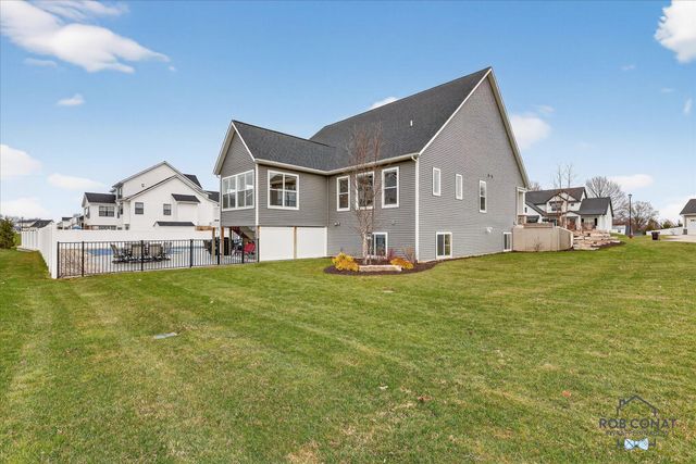 8235 Country Rail Drive SW, Byron Center, MI 49315