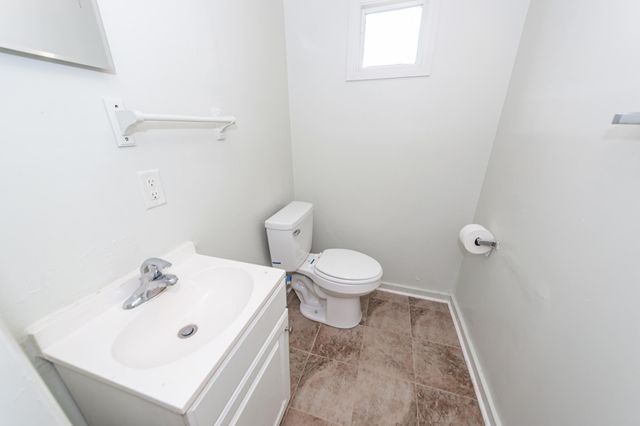 4728 Mixson Avenue, North Charleston, SC 29405