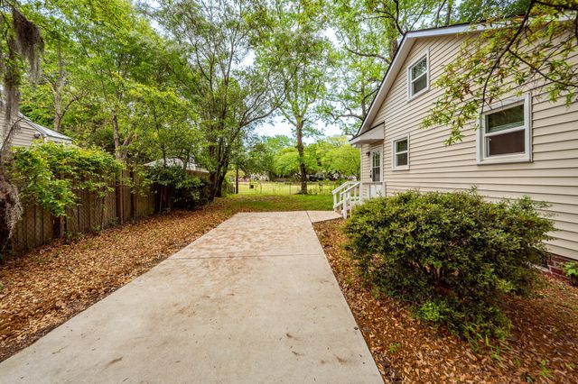 4728 Mixson Avenue, North Charleston, SC 29405