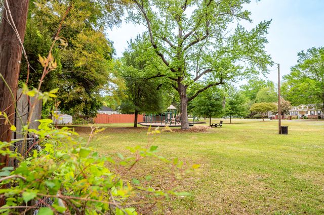 4728 Mixson Avenue, North Charleston, SC 29405