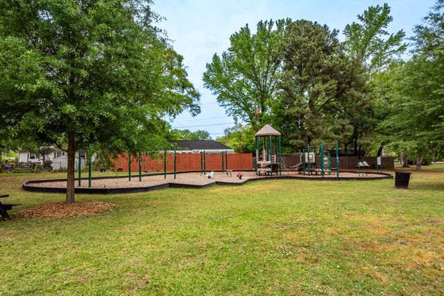 4728 Mixson Avenue, North Charleston, SC 29405