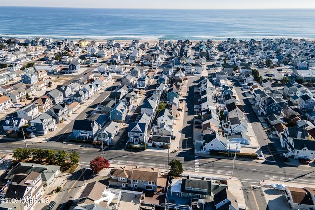 201 S Lagoon Road, Lavallette, NJ 08735