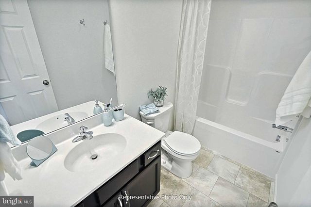 190 MARISSA CT, Newmanstown, PA 17073