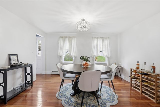 40 Hillcrest Ave, Methuen, MA 01844
