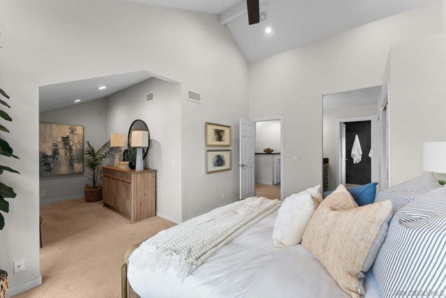 2264 Caminito Pajarito 141, San Diego, CA 92107