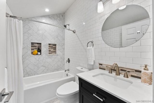 2264 Caminito Pajarito 141, San Diego, CA 92107