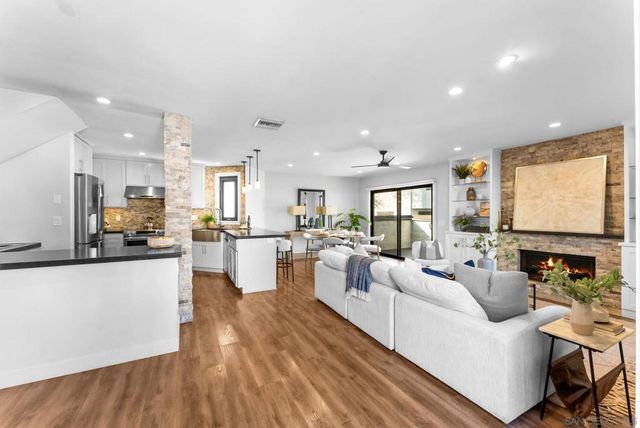 2264 Caminito Pajarito 141, San Diego, CA 92107