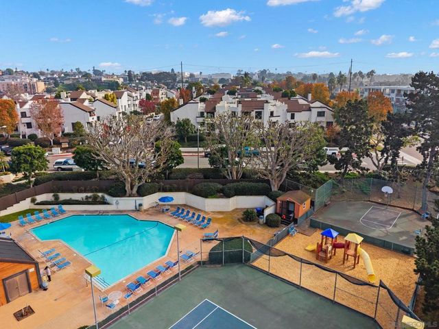 2264 Caminito Pajarito 141, San Diego, CA 92107