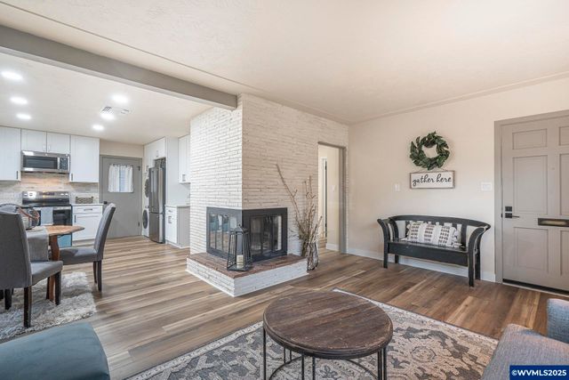 790 Hansen Av S, Salem, OR 97302