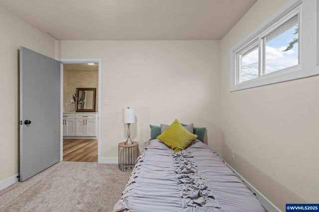 790 Hansen Av S, Salem, OR 97302