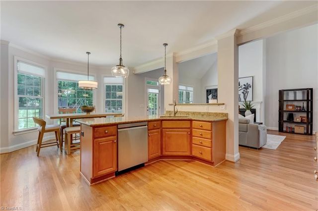 1827 Crossroads Drive, Greensboro, NC 27455