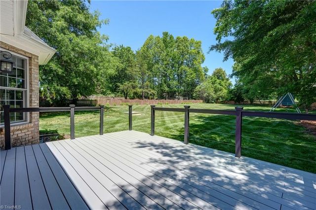 1827 Crossroads Drive, Greensboro, NC 27455