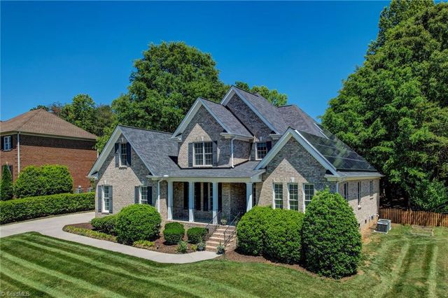 1827 Crossroads Drive, Greensboro, NC 27455