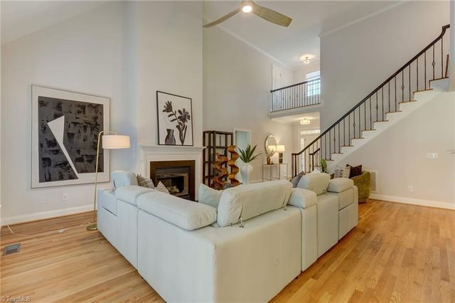 1827 Crossroads Drive, Greensboro, NC 27455