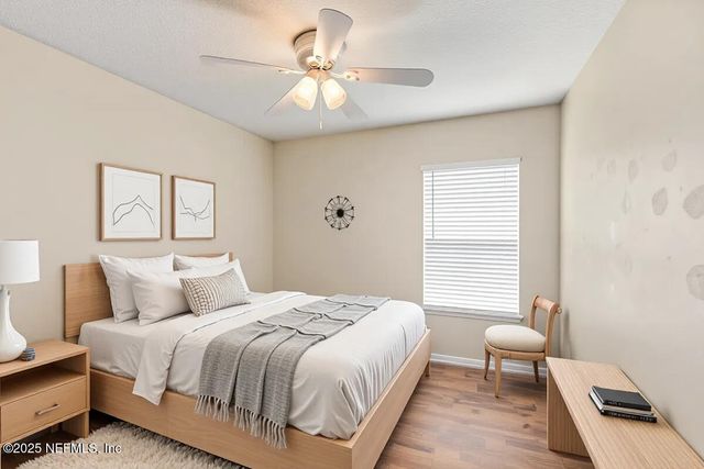 1051 MORNING LIGHT Road, Jacksonville, FL 32218