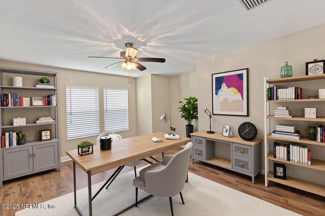 1051 MORNING LIGHT Road, Jacksonville, FL 32218