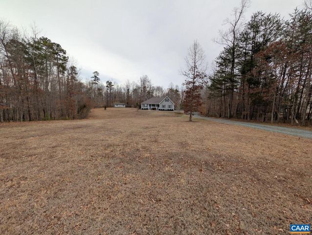 4489 CAMPBELL RD, Troy, VA 22974