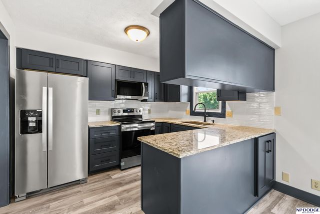 15909 Arbor Circle, Omaha, NE 68130