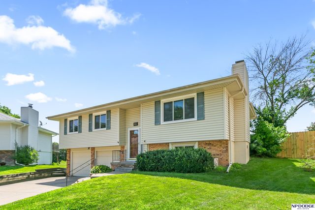 15909 Arbor Circle, Omaha, NE 68130