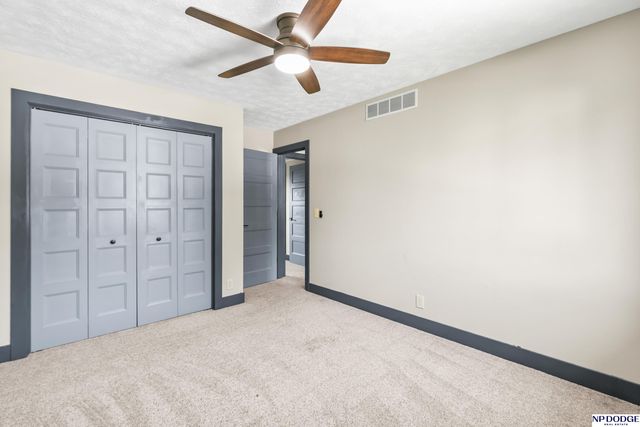 15909 Arbor Circle, Omaha, NE 68130