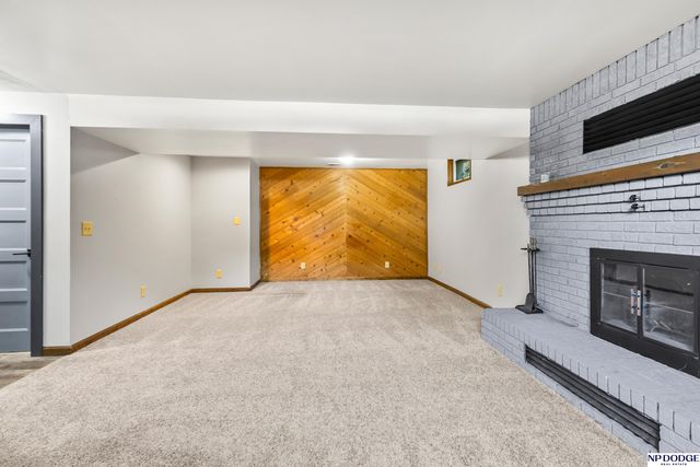 15909 Arbor Circle, Omaha, NE 68130