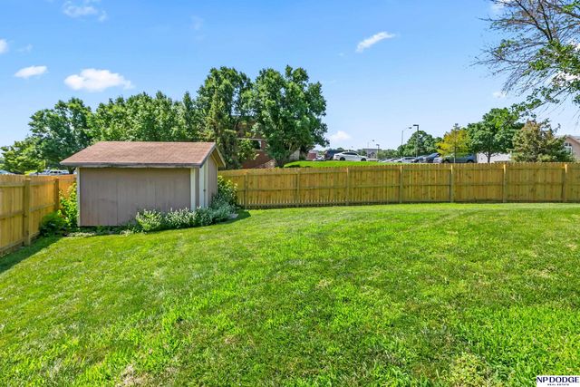 15909 Arbor Circle, Omaha, NE 68130