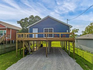 1030 12th Street, Dickinson, TX 77539