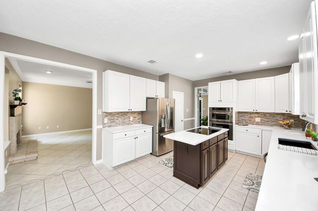 1909 Aztec Drive, Deer Park, TX 77536