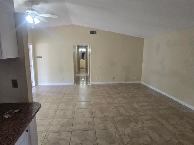 4941 N Marbella Rd N, West Palm Beach, FL 33417