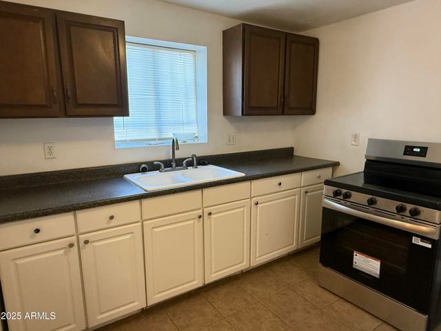 6547 N 59TH Drive, Glendale, AZ 85301