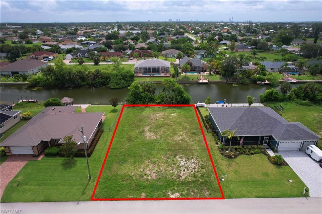 303 NE 17th PL, CAPE CORAL, FL 33909 — exterior