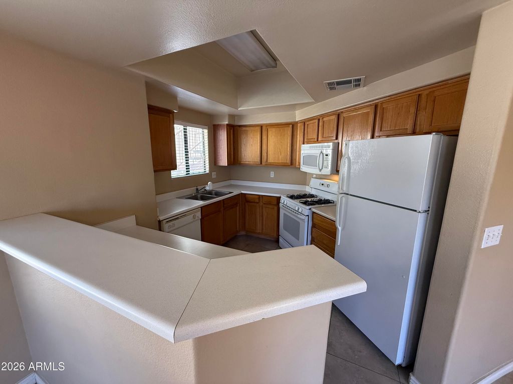 10030 W INDIAN SCHOOL Road 164, Phoenix, AZ 85037 — photo 4