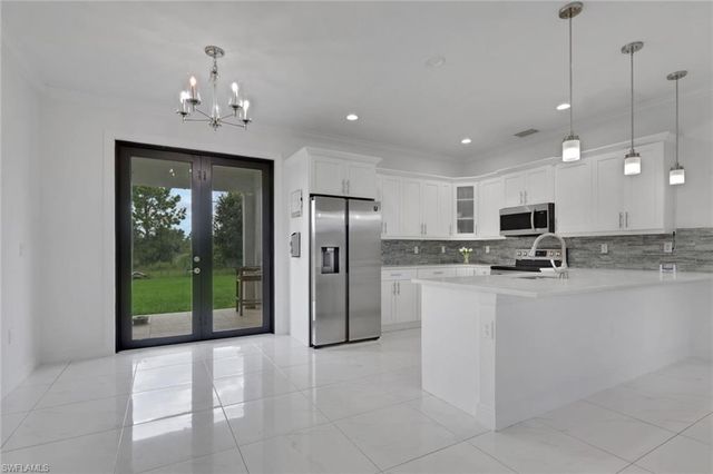 4352 24th AVE NE, Naples, FL 34120