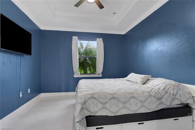 4352 24th AVE NE, Naples, FL 34120