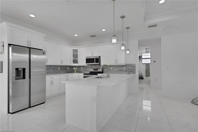 4352 24th AVE NE, Naples, FL 34120