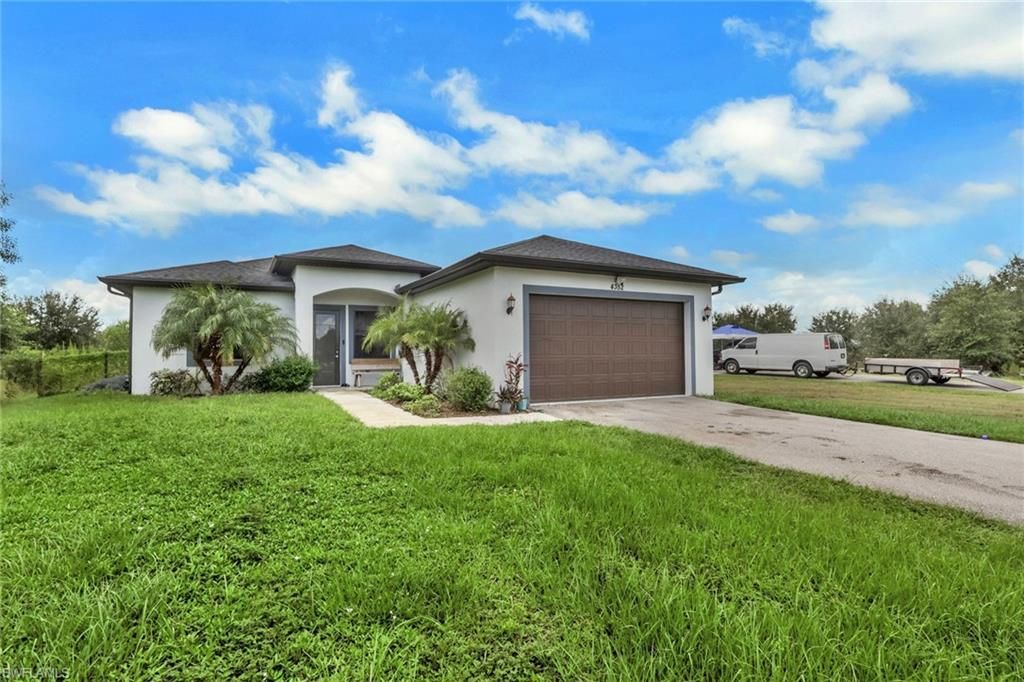 4352 24th AVE NE, Naples, FL 34120