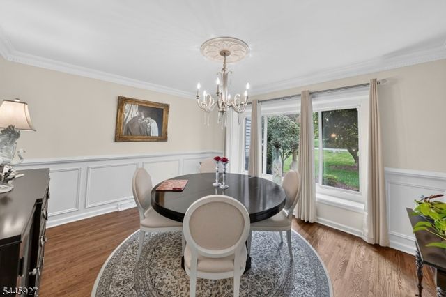 39 Hunters Circle, Tewksbury Twp., NJ 08833