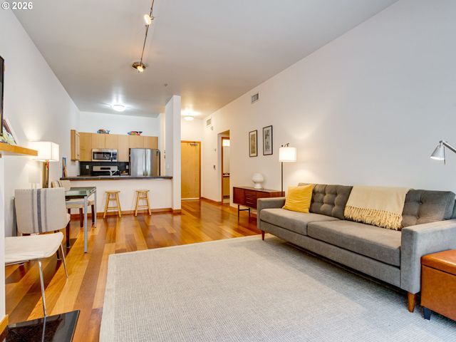 726 Nw 11TH Ave 104, Portland, OR 97209
