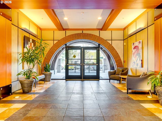 726 Nw 11TH Ave 104, Portland, OR 97209