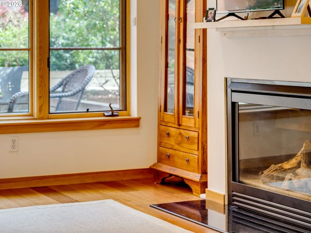 726 Nw 11TH Ave 104, Portland, OR 97209