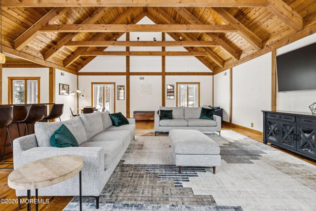 5 Ironwood Court, Jackson, NJ 08527