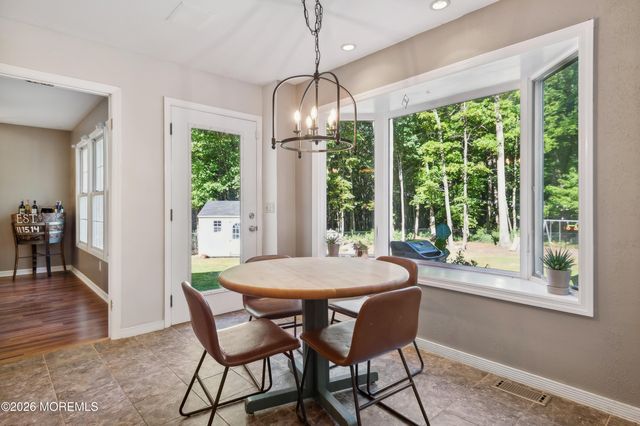 5 Ironwood Court, Jackson, NJ 08527