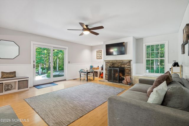 5 Ironwood Court, Jackson, NJ 08527