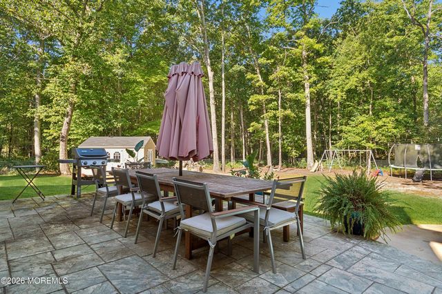 5 Ironwood Court, Jackson, NJ 08527