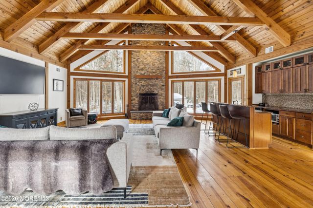 5 Ironwood Court, Jackson, NJ 08527