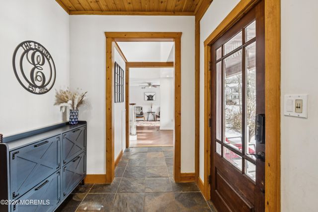 5 Ironwood Court, Jackson, NJ 08527