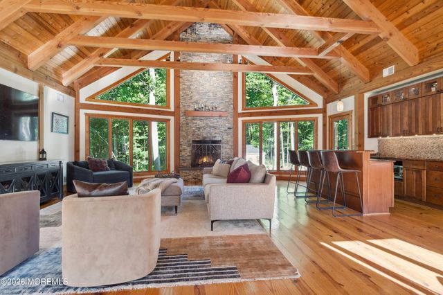 5 Ironwood Court, Jackson, NJ 08527