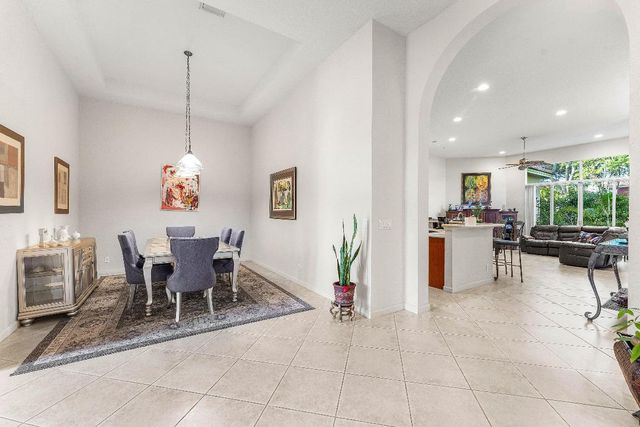 6383 Paradise Cove, West Palm Beach, FL 33411